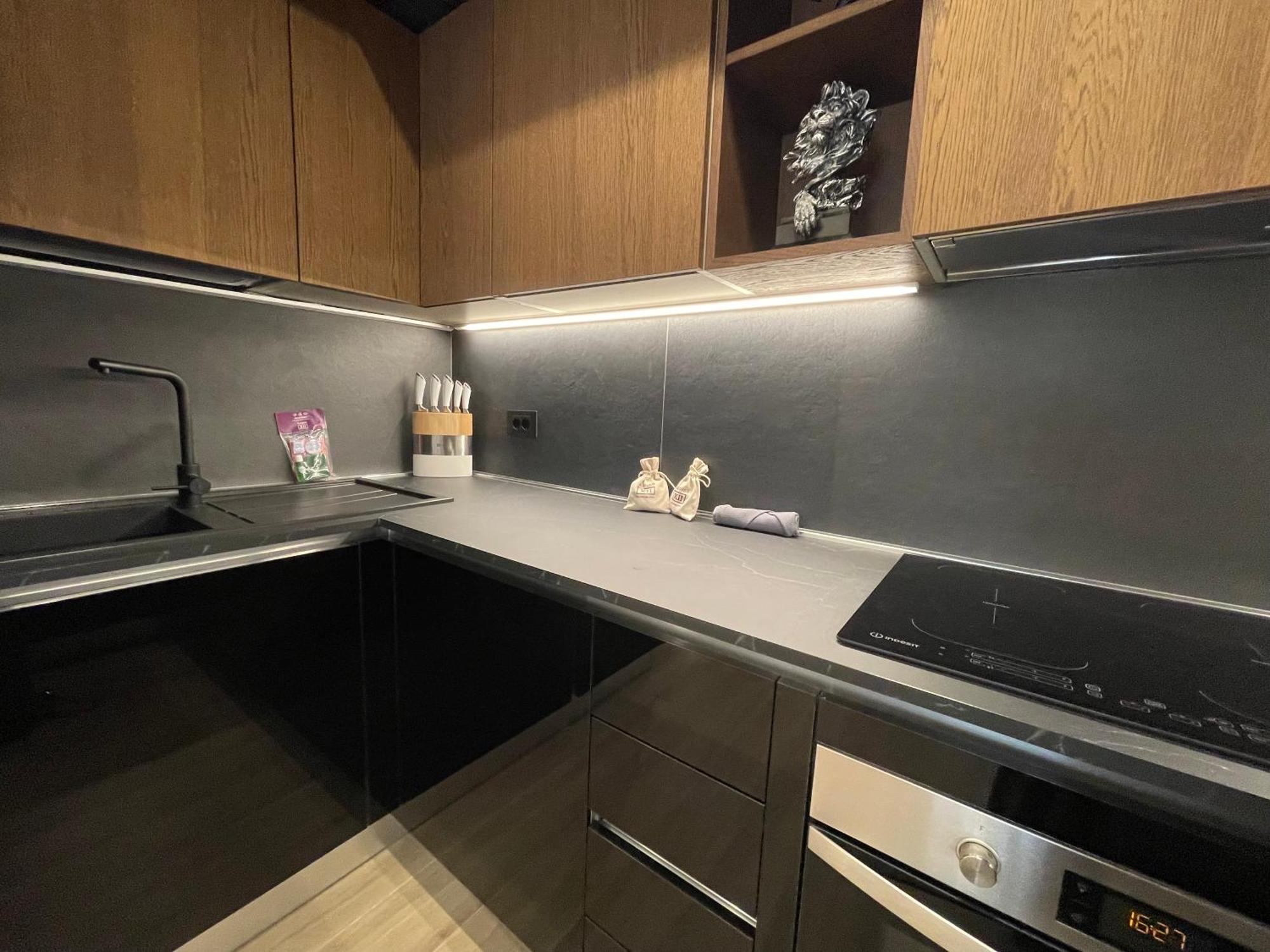 Superior 1br - Fully Renovated & Equipped - Prime Location In Historical Centre - Garibaldi#2 - Free Parking * Olbia