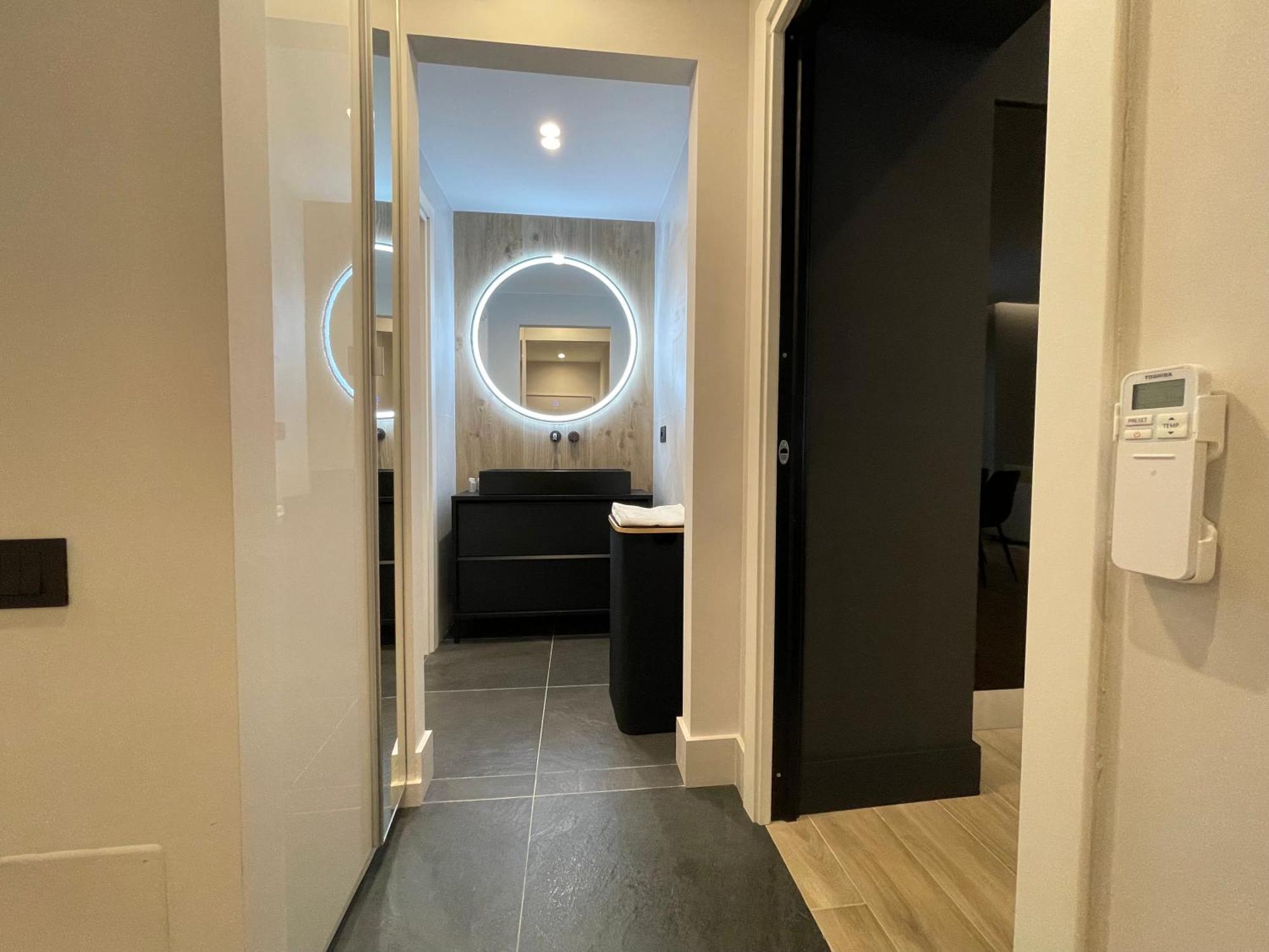 Superior 1br - Fully Renovated & Equipped - Prime Location In Historical Centre - Garibaldi#2 - Free Parking * Olbia