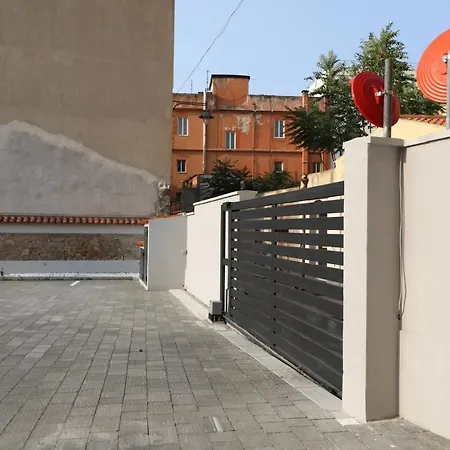 Superior 1Br Apartment - Fully Renovated & Equipped - Prime Location In Historical Centre - Garibaldi#2 - Free Parking Olbia Esterno foto